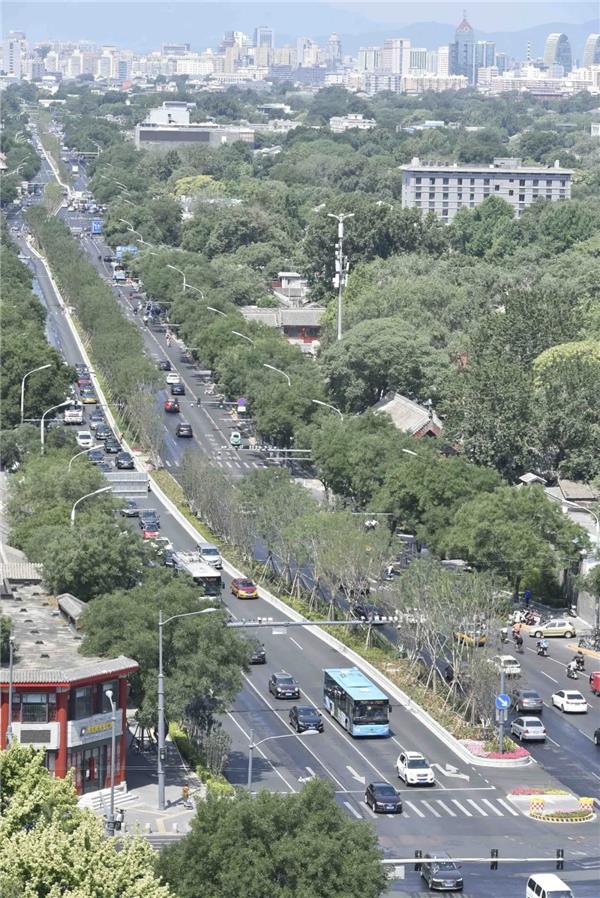 北京平安大街东段街道更新 / 澳斯派克