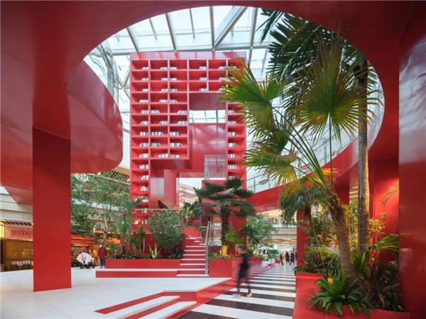 在“奇幻丛林”中游逛——青岛未来城万科广场 / CLOU 柯路建筑#(“大香格里拉”教堂)#(BIG水磨石砖)#(BUCHAN)#(CLOU柯路建筑)#(Colonnades购物中心)#(DPArchitects)#(JSAD)#(NikkenSekkei)#(PHENOMENA)#(RAMOPRIMO)#(ReturnCafe咖啡馆)#(Return咖啡馆)#(Spacecraftcoltd)#(StudioRiebenbauer)#(TOD模式)#(Toowong购物中心)#(unstudio)#(ZahaHadidArchitects)#(巴黎)#(白色建筑)#(百货大楼)#(滨水餐厅)#(玻璃砖建筑设计)#(步行街入口)#(菜市场)#(餐厅)#(餐厅建筑设计方案)#(餐厅立面图)#(餐饮案例)#(餐饮建筑设计)#(餐饮空间)#(餐饮空间设计)#(餐饮立面图)#(茶馆建筑)#(茶馆设计案例)#(茶楼)#(茶室)#(茶室建筑案例)#(潮流街区)#(车站)#(成都远洋太古里)#(城市步行街)#(城市居住区规划案例)#(城市设计)#(城市综合体)#(创意街区)#(大连甘井里商业街)#(岱山砖)#(地标)#(地标建筑)#(地铁商业街)#(店铺设计)#(东急银座广场)#(东林口的房子)#(动线)#(动线设计)#(独栋商业)#(多层商业)#(法国)#(翻新)#(仿古街)#(仿古商业建筑)#(仿古商业街)#(仿古商业街设计案例)#(放松)#(费尔菲尔德购物中心)#(改造)#(概念店)#(高层公建)#(工厂改造)#(公共建筑)#(公共设施)#(购物广场)#(古典雕塑)#(广场)#(海南景观)#(海南小景观)#(海洋馆)#(杭州)#(活力街区)#(集装箱集市)#(集装箱建筑)#(建筑规划设计)#(建筑设计)#(建筑综合体)#(教学建筑)#(教育建筑)#(街道)#(街景设计)#(街区商业)#(街区式商业)#(金属环结构)#(金属外墙建筑设计)#(景观设计)#(酒吧店面设计)#(酒店雕塑设计)#(居民绿地设计案例)#(居民区)#(居民区绿地设计案例)#(居住平面图)#(居住区 景观)#(居住区 平面)#(居住区案例分析)#(居住区规划平面图)#(居住区规划设计案例)#(居住区景观)#(居住区住宅)#(居住区住宅设计)#(居住小区)#(聚碳酸酯)#(咖啡店)#(咖啡店设计案例)#(咖啡馆)#(咖啡馆设计)#(咖啡厅设计案例)#(咖啡屋)#(开放街区)#(科技)#(快闪店)#(乐土设计)#(丽江)#(临街门市)#(临水酒吧)#(零售)#(零售店)#(零售空间)#(吕道伟)#(旅游度假)#(绿色建筑)#(农产品贸易)#(欧式百货建筑)#(欧式建筑)#(品牌)#(旗舰店)#(三里屯)#(商场动线)#(商场外观)#(商场外立面效果图)#(商城)#(商店)#(商铺)#(商圈)#(商业)#(商业办公)#(商业步行街)#(商业单体)#(商业雕塑设计)#(商业动线)#(商业氛围营造)#(商业建筑外观)#(商业建筑小品)#(商业街案例分析)#(商业街道)#(商业街改造案例)#(商业街经典案例)#(商业街平面图)#(商业街剖面)#(商业街区)#(商业街区景观)#(商业街总图)#(商业景观)#(商业空间餐饮)#(商业空间设计)#(商业立面)#(商业平面)#(商业区)#(商业区规划)#(商业区景观)#(商业区景观设计)#(商业区景观设计案例)#(商业室内)#(商业中心)#(上海新天地广场)#(社区公建)#(社区规划设计)#(生活)#(生活社区规划设计)#(示范区入口)#(室外小型建筑)#(售楼部建筑)#(售楼处)#(售楼处展示区)#(售楼中心建筑)#(水晶玻璃砖)#(苏州)#(宿舍)#(同济大学建筑设计研究院)#(微晶石)#(维多利亚风格商店)#(文昌)#(屋顶露台)#(物上空间设计)#(悉尼)#(香港)#(销售中心)#(销售中心景观)#(小公建)#(小建筑)#(小区规划案例)#(小区规划设计)#(小区花园设计)#(小区商业立面)#(小区设计平面图)#(小区设计图)#(小区住宅)#(小型百货商场)#(小型公建)#(小型购物中心)#(小型建筑)#(小型建筑案例)#(小型咖啡馆)#(小型咖啡屋)#(小型商业建筑)#(小型商业建筑设计)#(效果图)#(新加坡滨水)#(星际穿越)#(休闲)#(修复)#(悬崖建筑)#(盐城中南世纪城2A地块)#(样板房立面)#(样板区)#(饮食)#(游乐区)#(原作设计工作室)#(浙江蓝城卓时建筑环境设计有限公司)#(纸)#(中国)#(朱小地工作室)#(珠海)#(主题咖啡馆)#(住宅区规划设计)#(住宅区景观设计)#(住宅示范区)#(住宅小区景观)#(综合建筑)#(综合体建筑)#(组团景观)#(1912商业街)#(FoolscapStudio)#(hpp)#(JWDA骏地设计)#(NoneSpace)#(TheStreetsofBarangaroo)#(案例)#(澳大利亚)#(百货广场)#(办公)#(办公建筑)#(北京)#(本杰明·伍德)#(滨水建筑)#(滨水酒吧)#(滨水商业街)#(玻璃)#(步行街)#(餐馆设计)#(餐厅建筑方案设计)#(餐厅酒吧)#(餐饮)#(餐饮立面)#(餐饮立面设计)#(茶吧)#(茶馆案例)#(茶饮空间)#(陈海涛)#(成都)#(城市市集)#(创意)#(大连)#(道路街区)#(德州银座购物中心)#(底商)#(动线设计技巧)#(动线原则)#(独立)#(度假)#(儿童)#(房子剖面图)#(仿古街区)#(仿古商街)#(仿古商业)#(钢)#(高层城市综合体)#(高层综合体)#(工厂更新)#(公建)#(购物中心)#(购物中心外观效果图)#(购物中心效果图)#(国外商业建筑)#(海口)#(海南)#(海滩酒吧)#(韩国天安市中心商业广场)#(郝琳博士)#(合肥)#(红砖立面)#(户外吧台)#(户外餐厅)#(户外酒吧)#(活动区)#(机械)#(集装箱菜市场)#(集装箱市场)#(建阳商业综合体规划设计)#(建筑)#(建筑改造)#(渐变夹胶玻璃)#(交易市场)#(街道店面)#(街道剖面)#(街道外立面)#(街面)#(金属外立面建筑设计)#(景观小区设计)#(景观展示区)#(酒吧)#(酒吧店面)#(酒吧设计)#(酒店小品)#(旧建改造)#(居住)#(居住案例)#(居住区)#(居住区案例)#(居住区景观设计平面图)#(居住区绿地设计)#(居住区设计案例)#(居住区意向图)#(居住区综合体规划)#(居住小区案例)#(居住小区平面图)#(居住综合体规划)#(咖啡馆建筑)#(咖啡厅)#(咖啡厅建筑)#(咖啡厅立面)#(咖啡厅外立面)#(开放商业)#(老建筑改造)#(临水建筑)#(露天酒吧)#(罗马复兴式建筑)#(门店设计)#(米兰)#(纳西商业街)#(农贸市场)#(农贸市场入口)#(农贸市场入口大门)#(农贸综合体)#(啤酒瓶)#(品牌空间)#(平面图规划设计)#(剖面图)#(乾正設計)#(人文综合体)#(沙滩酒吧)#(山地建筑)#(商场)#(商场大厅)#(商场室内设计)#(商场挑空)#(商场中庭设计)#(商铺设计)#(商务区)#(商业办公楼设计)#(商业儿童活动区)#(商业儿童游乐区)#(商业风情街)#(商业广场设计)#(商业规划)#(商业规划设计)#(商业建筑)#(商业建筑设计)#(商业建筑外立面)#(商业建筑效果图)#(商业街)#(商业街案例)#(商业街布置)#(商业街彩平)#(商业街道图片)#(商业街改造)#(商业街规划)#(商业街景观)#(商业街立面)#(商业街区设计)#(商业街入口)#(商业街设计)#(商业街设计案例)#(商业街优秀案例)#(商业景观中庭)#(商业空间装修)#(商业立面设计)#(商业零售)#(商业绿地平面图)#(商业绿化平面图)#(商业幕墙)#(商业内街)#(商业区景观规划)#(商业设计案例)#(商业设施)#(商业外立面改造)#(商业中庭)#(商业综合体)#(商业综合体项目案例)#(商业总图)#(商住区)#(上盖)#(上海)#(社区)#(社区菜市场)#(社区农贸)#(世界小型建筑设计)#(市场设计)#(市集)#(室外商业街)#(售楼处平面)#(售楼处平面图)#(售楼建筑)#(售楼中心)#(售楼中心案例)#(售楼中心景观设计)#(售楼中心外立面)#(甜品店)#(隈研吾)#(维思平)#(夏邦杰)#(现代风格商业街)#(现代居住区景观)#(现代商店立面)#(现代商业街)#(小区)#(小区案例)#(小区公园)#(小区景观平面)#(小区绿地)#(小区设计)#(小区总平面)#(小型)#(小型商场)#(小型商业综合体)#(新加坡滨水建筑)#(新加坡滨水设计)#(休闲娱乐)#(沿街商铺)#(沿街商铺平面)#(沿街商业)#(沿街商业立面)#(沿水休闲商业街)#(样板房)#(伊斯特兰购物中心)#(艺术综合体)#(意大利)#(英伦风)#(圆形剧场)#(云宝科技商业综合体)#(云南)#(中式建筑设计)#(中庭)#(重庆博蓝建筑设计有限公司)#(珠海牛津街)#(住区规划设计)#(住宅小区规划设计)#(住宅园林)#(柱式设计)#(综合)#(综合楼)#(综合体)#(总平)#(总平面)