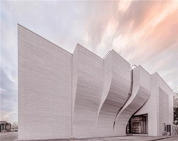 体量化都市空间 / LESS ARCHITECTS#(150NorthRiverside)#(175奥斯曼办公大楼)#(545wyn)#(ACPV)#(AlbinaYard办公楼)#(AntonioCitterio)#(ARKarchitecture)#(Baku商业办公综合体)#(bsr)#(CCDI悉地国际)#(cfmoller)#(CLOUDARCHITECTS)#(FosterPartners)#(Framework综合体)#(GMP)#(GN栖城设计)#(GoettschPartners)#(GoingEast)#(GoogleSpruceGoose)#(GP建筑设计公司)#(HadiTeheraniArchitects)#(HDI蜂巢办公楼)#(HeronTower办公楼)#(IDINArchitects)#(IdowuMartins)#(Ilham)#(ingenhovenarchitects)#(ITower)#(KPF)#(KSP)#(LEVERArchitecture)#(Microsoft大厦)#(MoorHouse办公楼)#(MVRDV)#(PALAZZOAPORTI办公楼)#(ParkAssociati)#(Partners)#(PCA)#(Redestudio)#(Rijnstraat8办公楼)#(SAOTA)#(SFC协信中心)#(TheMilestone多功能办公楼)#(Vista办公大楼)#(Yashar)#(巴西AQWA公司大楼)#(办公)#(办公大楼设计)#(办公大楼设计案例)#(办公建筑)#(办公建筑设计)#(办公景观)#(办公空间)#(办公空间景)#(办公楼)#(办公楼建筑设计)#(办公楼建筑设计案例)#(办公室)#(办公塔楼)#(编织)#(编织立面)#(玻璃立面办公)#(玻璃楼 写字楼)#(玻璃幕墙)#(超高层办公)#(创意立面)#(垂直城市)#(大玻璃建筑设计)#(大楼改造)#(低能耗空间)#(多层办公建筑)#(多层办公楼)#(多层玻璃幕墙)#(多层次商业办公建筑)#(多层建筑)#(多层立面)#(多功能建筑)#(俄罗斯)#(钢金属外立面建筑设计)#(高层)#(高层办公)#(高层办公建筑)#(高层办公建筑设计案例)#(高层城市综合体)#(高层建筑)#(高层写字楼建筑设计)#(工作室)#(国外办公建筑)#(哈特菲尔德综合楼)#(汉堡南部办公楼)#(红砖立面)#(混合功能建筑设计)#(嘉士伯中心办公楼)#(建筑)#(建筑办公楼)#(建筑改造)#(节能建筑)#(金属桶盖)#(金属外立面建筑设计)#(经济)#(竞赛方案)#(居住)#(居住建筑)#(开放式办公)#(可持续小建筑)#(老旧建筑改造)#(老旧建筑更新)#(砳建筑)#(贸易中心)#(模块化外墙)#(企业办公)#(企业总部大楼)#(日本)#(商办建筑)#(商务中心)#(商业办公建筑)#(商业建筑)#(商业建筑设计)#(商业建筑设计案例)#(商业建筑外立面设计)#(商业综合体)#(商业综合体项目案例)#(设计竞赛)#(数据中心)#(塔楼)#(塔式建筑设计)#(外观)#(物流枢纽)#(现代办公建筑)#(现代高层办公)#(小高层办公楼立面)#(小高层办公楼设计)#(写字楼案例)#(沿街办公楼)#(伊朗)#(艺术空间)#(异形建筑)#(住宅建筑设计案例)#(著名办公建筑案例分析)#(砖立面)#(综合办公楼)#(综合楼)#(综合体)#(总部办公大楼)#(总部大楼)#(租赁式办公楼)#(aedas)#(AIA奖)#(AIA荣誉奖)#(AntonioCitterioPatriciaViel)#(ArcherArchitects)#(atelierdupont)#(BatignollesN5办公楼)#(CBR水泥厂)#(Chiasmus)#(ConstantinBrodzki)#(CURIOSITY)#(DAAL)#(Foster)#(Gensler)#(Ilham大厦)#(INNOCAD)#(Leadenhall大厦)#(LESSARCHITECTS)#(MNPTower办公楼)#(OHA)#(OMA)#(PCASTREAM)#(PTEnvirotecIndonesia)#(ROHMArchitecten)#(Sandcrawler办公楼)#(SBF塔)#(ShayClearyArchitects)#(SPPARC)#(TCHOBANVOSSArchitekten)#(TheLink超高层办公楼)#(ToHa办公楼)#(U219商务中心)#(vynerstreet办公楼)#(ZGF)#(办公大楼)#(办公高层)#(办公建筑设计案例)#(办公空间设计)#(办公楼大门)#(办公楼分析)#(办公楼立面)#(办公楼设计)#(办公楼设计案例)#(办公设施)#(办公塔楼设计)#(办公综合体)#(办公综合体设计)#(本土设计研究中心)#(毕马威KPMG柏林总部办公楼)#(玻璃办公建筑)#(玻璃立面)#(玻璃楼写字楼)#(玻璃幕墙办公建筑)#(玻璃砖建筑设计)#(超高层)#(超高层建筑设计)#(城市更新)#(城市客厅)#(城市文化客厅)#(创新办公楼)#(创意建筑)#(大厦)#(地标)#(地标建筑)#(独立混合木构建筑设计)#(多层办公)#(多层写字楼)#(多功能建筑设计)#(翻新)#(富凯大厦)#(改造)#(钢金属外墙建筑设计案例)#(高层办公大楼)#(高层办公楼)#(高层建筑设计案例)#(工作空间)#(公共机构设施)#(公共建筑)#(共享办公大楼)#(环保建筑)#(混合用途建筑)#(混凝土建筑设计)#(获奖作品)#(集团总部大楼)#(建筑设计)#(建筑综合体)#(交易中心)#(解构)#(金斯威大厦)#(金属外墙建筑设计)#(经济发展)#(竞赛)#(竞赛项目)#(居住建筑设计)#(居住建筑设计案例)#(居住空间)#(卡塔尔多哈超高层办公楼)#(康斯坦丁布罗兹基)#(老旧建筑改造更新)#(老项目改造)#(立面改造)#(临水办公楼)#(绿色建筑)#(绿色建筑设计)#(罗杰斯建筑事务所)#(马栏山)#(美国建筑师协会获奖作品)#(模块化)#(摩天大楼)#(慕尼黑Nove办公楼)#(耐候钢)#(纽约世贸中心3号大厦)#(企业总部)#(汽车展厅)#(塞恩斯伯里JSainsburyplc办公楼)#(三星大厦)#(商办综合体)#(商业)#(商业办公)#(商业办公楼)#(商业改造)#(商业空间设计)#(商业项目)#(商业综合体建筑设计案例)#(圣彼得堡)#(室内设计)#(水晶玻璃砖)#(微软公司办公楼)#(文化建筑设计)#(武重义建筑事务所)#(现代风格办公楼)#(写字办公楼)#(写字楼)#(写字楼大门)#(写字楼设计案例)#(沿街办公建筑)#(艺术中心)#(住宅)#(住宅公寓楼)#(柱框架)#(综合建筑)#(总部办公)