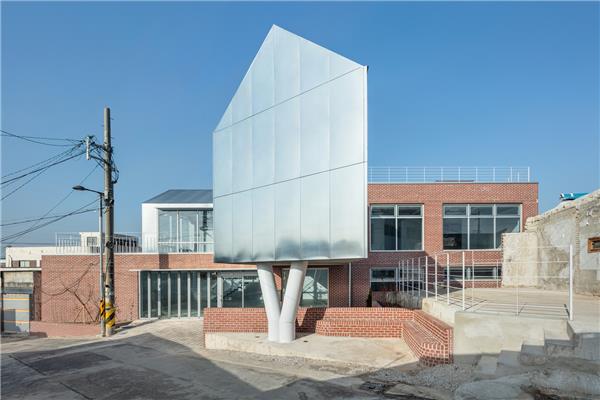 扶安郡艺术工厂 / Narrative Architects_3809394