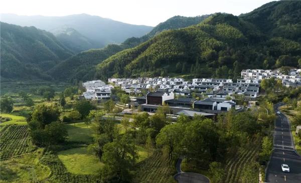 万科·黄山文化村 / AAI·里未设计#(GVL怡境国际设计集团)#(WutopiaLab)#(安置房)#(奥雅设计)#(半山区农村改造)#(半山区农村改造案例)#(超级平常空间设计)#(城市规划)#(传统)#(村民活动中心)#(东大设计)#(度假村)#(度假酒店)#(度假平面图)#(度假区平面图)#(儿童活动中心)#(风貌规划)#(工业建筑改造更新)#(工业建筑设计案例)#(公共基础设施)#(古村落街道改造)#(国外乡村)#(杭州午璞建筑设计咨询有限公司)#(灰)#(家庭农场)#(袈蓝建筑)#(建筑)#(建筑改造)#(江浙村庄规划)#(江浙乡村规划)#(景观修复)#(酒店建筑设计)#(酒店建筑设计案例)#(酒店式公寓)#(旧建改造)#(居住区规划设计)#(俱乐部建筑设计)#(开合建筑设计事务所)#(老旧建筑改造)#(老旧建筑更新)#(旅游综合体)#(罗宇杰工作室LUOstudio)#(美丽乡村建设)#(民宿村)#(耐候钢板)#(南大设计院周凌工作室)#(农村规划)#(农旅项目)#(农旅项目设计案例)#(农田)#(农业综合体)#(农庄案例分析)#(农庄设计案例)#(商业建筑设计)#(商业街)#(商业小镇设计)#(生态农场)#(十域建筑DomainArchitects)#(树)#(水石设计)#(田野)#(田野景观)#(田园康养)#(田园综合体案例)#(田园综合体规划设计)#(土人设计)#(王澍)#(网红乡村景点)#(未来)#(文创基地)#(文化度假)#(文化中心)#(文旅中式村落)#(乡村)#(乡村的景观小品)#(乡村发展)#(乡村规划)#(乡村建设案例)#(乡村建筑)#(乡村建筑设计)#(乡村街道改造)#(乡村经济)#(乡村景观)#(乡村景观建设)#(乡村景观设计)#(乡村景观提升)#(乡村景观提升改造)#(乡村居住)#(乡村开发规划)#(乡村平面图)#(乡村商业)#(乡村商业案例)#(乡村提升改造)#(乡村田园)#(乡村效果图)#(乡村养老)#(小镇设计)#(新村改造)#(新农村改造)#(研学基地)#(异形穿孔铝板)#(英国乡村)#(原榀建筑事务所UPA)#(展厅)#(浙江农村规划)#(中国美院风景建筑设计研究总院)#(中国乡建)#(中国乡建院)#(重庆大观金龙村)#(宗教建筑设计)#(棕地改造)#(IAPA)#(StudioDali时地建筑)#(WTD纬图设计)#(白)#(北京水木清城建筑设计咨询有限公司)#(餐饮空间)#(产品加工)#(城市更新)#(城市设计)#(传统村落保护与可持续发展)#(村落改造)#(村庄规划)#(丹寨万达小镇)#(都市农业)#(度假村平面)#(度假村平面图)#(度假酒店设计)#(度假区)#(儿童农场)#(废弃建筑改造)#(服务性建筑设计)#(改造)#(公共建筑设计)#(公共空间)#(公共停留空间)#(公园景观更新)#(公园景观设计)#(公园景观提升)#(公园商业)#(广州花都宝桑园)#(规划设计)#(杭派民居)#(湖南溆浦北斗溪高铁新镇民宿旅游建设项目)#(会议中心)#(获奖)#(加工园)#(建筑改造更新)#(建筑设计)#(江浙村规划农村)#(景观设计)#(竞赛)#(居住建筑设计案例)#(居住住宅)#(康养)#(康养旅游)#(老旧建筑改造更新)#(老旧建筑更新保护)#(老旧街区改造提升)#(老旧街区更新保护)#(露营营地)#(旅游)#(美丽乡村)#(苗圃农场效果图)#(民宿)#(农产品集散中心)#(农产品加工)#(农产品加工基地)#(农场设计)#(农村改造)#(农村改造更新提升)#(农村建筑)#(农村景观更新)#(农村景观设计)#(农耕公园)#(农公园)#(农业产业园)#(农业公园)#(农业科技园案例)#(农业示范基地)#(农业园区)#(三治融合)#(上海亦境)#(生产用地)#(寺庙)#(田园)#(田园规划)#(田园康养建筑)#(田园设计)#(田园综合体)#(田园综合体规划)#(田园综合体入口)#(田园综合体设计)#(田园综合体设计案例)#(外国乡村)#(微改造)#(微更新)#(纬图设计机构)#(文化度假区)#(文化建筑设计)#(文化街区改造)#(文化综合体建筑设计)#(文旅)#(文旅特色小镇)#(文旅项目)#(文旅项目设计)#(文旅小镇)#(文旅综合体)#(文章)#(现代文化小镇)#(乡村改造)#(乡村国外)#(乡村建设)#(乡村健身场所)#(乡村景观规划设计)#(乡村景观设计案例)#(乡村康养)#(乡村旅游综合体)#(乡村人居环境改造)#(乡村商业设计)#(乡村营造)#(乡村振兴)#(乡村振兴案例)#(乡村综合体)#(乡村综合体规划)#(乡建项目)#(乡建项目设计)#(乡镇景观)#(销售中心)#(小型生态农场农庄的规划设计)#(新农村)#(新农村建设)#(新型农村社区)#(休闲农业公园)#(休闲文旅)#(岩川建筑)#(洋房立面)#(野趣)#(医疗康养建筑设计)#(怡境设计)#(英国)#(英国乡村改造)#(原生态小树林景观)#(展览空间设计)#(展览类建筑设计)#(展示建筑设计)#(浙江乡村规划)#(中式住宅设计)#(住宿营地)#(住宅规划)#(住宅区规划设计)#(棕榈设计)