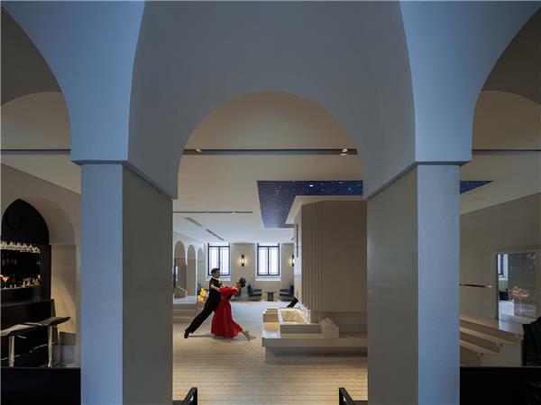 上海历史博物馆·满坡栗咖啡 / Wutopia Lab#(Elsedesign)#(Spacecraftcoltd)#(阿那亚咖啡厅)#(白色穿孔铝板)#(滨水咖啡馆设计案例)#(玻璃砖建筑设计)#(餐饮建筑设计)#(餐饮空间)#(餐饮空间设计)#(城市更新)#(创意咖啡店)#(店铺设计)#(放松)#(蜂窝板镜面不锈钢)#(改造)#(概念咖啡店)#(钢结构建筑)#(更新改造)#(工厂风)#(工业风)#(公共建筑)#(公园建筑设计)#(红砖建筑)#(华黎迹建筑事务所TAO)#(获奖咖啡厅)#(获奖作品)#(金属外墙建筑设计)#(金属砖)#(咖啡店)#(咖啡店设计)#(咖啡店设计案例)#(咖啡店室内)#(咖啡馆)#(咖啡馆设计)#(咖啡厅抄绘案例)#(咖啡厅设计)#(咖啡厅设计案例)#(咖啡厅室内)#(咖啡屋)#(老旧建筑改造更新)#(临街商铺)#(零刻设计)#(零售)#(农村自建房设计)#(山西)#(商店)#(商铺)#(商业)#(商业改造)#(商业立面)#(生活)#(室内设计)#(刷刷建筑)#(素造建筑)#(天作空间设计)#(微水泥)#(乡村改造)#(乡村振兴)#(乡建项目)#(小型公共建筑)#(小型公建)#(小型建筑)#(小型咖啡馆)#(小型咖啡屋)#(小型商业建筑)#(休闲)#(饮食)#(主题咖啡馆)#(DAGA大观建筑)#(FANAF)#(neriandhu如恩设计)#(PauseCafe)#(Pause咖啡厅)#(WutopiaLab)#(滨海建筑设计)#(餐饮)#(店面设计)#(店铺)#(店铺改造)#(店铺更新)#(独立)#(钢结构)#(红砖)#(获奖咖啡馆)#(金属幕帘)#(金属外立面建筑设计)#(旧建改造)#(咖啡店改造)#(咖啡馆建筑)#(咖啡馆建筑设计)#(咖啡馆设计案例)#(咖啡厅)#(咖啡厅案例分析)#(咖啡厅抄绘)#(咖啡厅建筑)#(咖啡厅建筑设计)#(咖啡厅立面)#(咖啡厅平面)#(咖啡厅外立面)#(老建筑改造)#(老旧建筑改造)#(老旧建筑更新)#(路边咖啡)#(落地玻璃)#(三文建筑何崴工作室)#(商业建筑)#(商业建筑立面设计)#(商业建筑设计)#(商业建筑设计案例)#(商业设施)#(深圳猫树里咖啡厅)#(水吧)#(水边咖啡馆设计案例)#(庭院)#(武汉朴开十向设计事务所)#(乡村建筑设计)#(小型)#(沿街店面)#(沿街咖啡馆)#(沿街咖啡厅)#(沿街商铺)#(沿街商铺夜景)#(艺术空间)#(饮品店)#(有点建筑)#(住宅建筑设计)#(综合)
