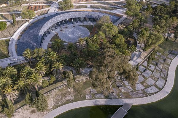 查普尔特佩克环境文化中心 / ERREqERRE Arquitectura y Urbanismo#文化建筑设计 #公共建筑设计 #文化中心 