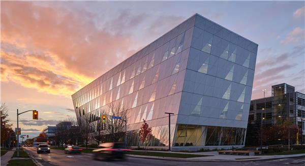 约克大学继续教育学院 / Perkins Will#教育建筑设计案例 #学校建筑设计案例 #校园建筑设计案例 