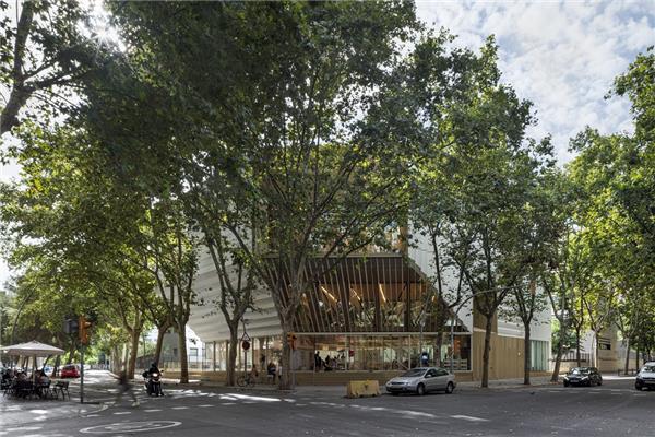 以马尔克斯之名，巴塞罗那第三大图书馆 / SUMA Arquitectura#文化建筑设计案例 #图书馆建筑设计案例 
