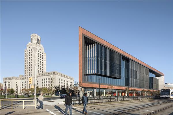 罗格斯大学卡姆登分校 护理与科学大楼 / Perkins Eastman建筑事务所#(大学)#(大学教学楼建筑设计案例)#(大学校区)#(公共建筑)#(公园)#(加利福尼亚大学)#(加利福尼亚大学尔湾分校)#(建筑设计)#(教学楼)#(教学楼建筑设计案例)#(教学楼设计案例)#(教育)#(教育建筑)#(教育建筑设计案例)#(老项目改造)#(市政设施)#(宿舍楼)#(图书馆)#(文化设施)#(校园规划)#(学校)#(学校案例)#(学校建筑)#(学校楼)#(BoltshauserArchitekten)#(办公建筑)#(办公楼)#(大学建筑)#(大学建筑设计案例)#(大学生活动中心)#(大学校园)#(大学校园改造)#(高校教学楼)#(建筑)#(教学楼案例)#(教学楼建筑设计)#(教学楼设计)#(科研楼)#(礼堂)#(食堂外观设计)#(文化建筑)#(文化建筑设计案例)#(校园建筑)#(校园建筑设计案例)#(学校建筑设计案例)#(演播建筑设计)#(医疗建筑设计案例)#(医疗康养建筑设计案例)