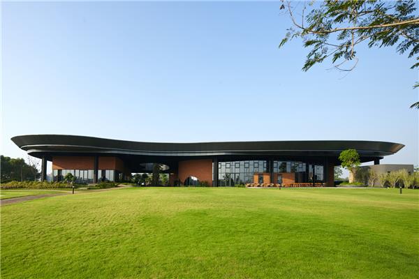 马约拉总部食堂 / Lex and Architects_3831145
