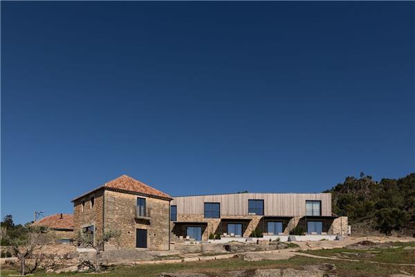 博德乡村度假别墅 / PLATAFORMArq#(engarq)#(HOYTArchitecten)#(NuriaSalvadoArquitectura)#(Transitlager改建)#(办公建筑设计案例)#(别墅)#(玻璃砖建筑设计)#(城市更新)#(独栋别墅设计)#(独立住宅设计)#(改造)#(公共建筑)#(公交车站)#(公园)#(获奖作品)#(既有建筑改造)#(建筑改造更新)#(建筑改造设计)#(建筑更新)#(建筑设计)#(建筑修复)#(建筑综合体)#(景观设计)#(居住建筑设计)#(老城区改造)#(老房子改造)#(老旧改造)#(老旧建筑改造更新)#(老旧建筑改造设计)#(老项目改造)#(老宅)#(理发店)#(历史建筑改造)#(临街商铺)#(民宿)#(青年公寓)#(人文建筑)#(商业办公)#(素造建筑)#(铜金属外立面建筑设计)#(铜金属外墙建筑设计案例)#(小型商业建筑设计)#(新旧建筑)#(新老建筑立面)#(新老住宅建筑结合)#(医疗康养建筑设计)#(医院建筑设计)#(艺术画廊)#(展馆墙体)#(蒸压轻质混凝土ALC面板)#(住宅)#(住宅改造设计案例)#(住宅公寓楼)#(danielmsantos)#(MVRDV)#(OMCMarquitectos)#(PorebskiArchitects)#(RADar)#(办公建筑设计)#(办公空间)#(办公室)#(城市规划)#(大学建筑)#(独栋住宅设计)#(房屋租赁服务公寓)#(改建)#(改造扩建)#(公共汽车站)#(公寓)#(功能置换)#(建筑)#(建筑翻新)#(建筑改造)#(建筑改造案列)#(建筑立面整治)#(建筑设计改造)#(经典住宅)#(酒店)#(旧建翻新)#(旧建改造)#(旧建筑改造)#(旧建筑改造与利用)#(旧楼改造)#(居住建筑)#(老城改造)#(老城景观)#(老建筑改造)#(老旧建筑改造)#(老旧建筑改造案例)#(老旧建筑改造项目)#(老旧建筑外立面改造)#(老宅改造)#(历史街区保护)#(汽车站)#(青年旅社)#(日本)#(商业办公楼设计)#(商业建筑立面改造设计)#(商业建筑设计案例)#(商业综合体建筑设计)#(设计)#(文化建筑)#(乡村别墅)#(校园建筑)#(新旧)#(新老建筑立面改造)#(一层住宅)#(展览馆)#(展览馆墙体)#(住宅建筑设计)
