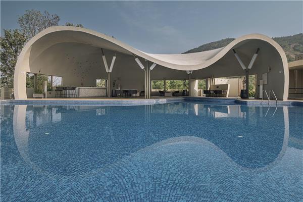 水上泳池和水疗中心 / Treelight Design#泳池 #水疗 