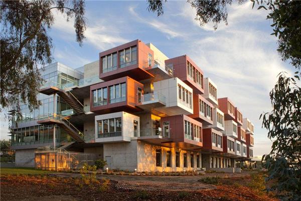 桑福德再生医学联盟| 芬特雷斯建筑师事务所#(Aedas)#(AIA奖)#(AIA荣誉奖)#(BenthemCrouwelArchitects)#(CFMollerArchitects)#(COArchitects)#(NewWaveArchitecture)#(PerkinsWill)#(StantecArchitecture)#(studioMDA)#(TodWilliamsBillieTsienArchitectsPartners)#(ZahaHadidArchitects)#(白色立面)#(办公大楼)#(办公高层)#(办公建筑设计案例)#(办公楼大门)#(办公设施)#(办公园区景观)#(滨海建筑)#(玻璃立面)#(博物馆建筑设计案例)#(产业园区)#(城市农产品生产中心)#(瓷砖)#(大学建筑设计)#(大学教学楼)#(大学教学楼设计)#(地标)#(地标建筑)#(仿生建筑)#(覆土建筑)#(覆土建筑设计)#(高科技产业园)#(高新科技产业园)#(公共建筑)#(公共建筑设计)#(公共空间)#(构造主义)#(光伏屋顶)#(海洋馆)#(华建集团上海建筑设计研究院)#(环保建筑)#(会馆)#(获奖作品)#(机器人)#(机器人研发基地)#(基建)#(建筑设计)#(教学楼)#(教育)#(教育建筑)#(教育建筑设计)#(金属外墙建筑设计)#(居住环境)#(科技楼)#(科技研发)#(科研机构)#(科研建筑设计)#(科研建筑设计案例)#(理性主义)#(绿色建筑设计)#(美国)#(美国建筑师协会获奖作品)#(南极考察站)#(企业总部)#(企业总部办公楼)#(气候中心)#(三角形金属板)#(商业办公)#(社区社交空间)#(实验用房)#(市政建筑)#(市政建筑设计)#(市政设施)#(塔建筑)#(塔形建筑)#(特种建筑)#(铜金属外立面建筑设计)#(铜金属外墙建筑设计案例)#(文化设施)#(西班牙)#(现代风格办公楼)#(小型公共建筑)#(效果图)#(校园建筑设计)#(写字办公楼)#(写字楼)#(写字楼大门)#(写字楼设计案例)#(学科性建筑)#(研发中心)#(研发总部)#(研究中心)#(艺术馆)#(英国)#(圆形建筑)#(展览空间)#(折叠铜板)#(中广电广播电影电视设计研究院)#(中国建筑设计研究院有限公司)#(自然)#(3XN)#(AudriusAmbrasasArchitects)#(CHOBANVOSSArchitekten)#(KillaDesign)#(MASSDesignGroup)#(METAarchitectuurbureau)#(RenzoPianoBuildingWorkshop)#(SmithGroup)#(TaillandierArchitectesAssocies)#(TonkinLiu)#(Yashar)#(阿里中心)#(艾伦研究)#(办公)#(办公建筑)#(办公建筑设计)#(办公空间)#(办公楼)#(办公楼建筑设计)#(办公室)#(办公园区)#(贝壳花边结构)#(滨水建筑设计案例)#(玻璃幕墙)#(产业基地)#(产业园区设计)#(创新建筑)#(创新中心)#(大学建筑)#(低能耗空间)#(低碳建筑)#(发电厂)#(福州)#(高层办公)#(高性能建筑)#(工业建筑)#(工业建筑设计)#(工业园)#(工作站)#(公共职能建筑)#(公共职能建筑设计)#(海洋中心)#(极地考察站)#(极地科考站)#(建筑)#(建筑办公楼)#(健康)#(教学楼设计)#(教育设施)#(节能建筑)#(金属外立面建筑设计)#(科创园)#(科技地标)#(科学研究)#(科研办公)#(科研办公基地)#(科研基地)#(科研建筑)#(科研中心)#(可持续)#(拉丁美洲)#(临水建筑)#(铝金属外立面建筑设计)#(铝金属外墙建筑设计案例)#(耐候钢材)#(脑科学)#(农业建筑)#(苹果办公)#(苹果办公楼)#(苹果研发中心)#(企业研发)#(企业总部大楼)#(人工智能)#(三角形铝合金型材)#(山地建筑)#(山地建筑效果图)#(商业建筑设计)#(设备用房)#(设计竞赛)#(社交空间)#(生态建筑)#(实验室)#(实验室建筑设计案例)#(世界上第一个3D打印办公室)#(数据中心)#(水族馆)#(太阳能屋顶)#(碳中和)#(温室)#(文化馆)#(文化建筑)#(文化建筑设计案例)#(文化遗产)#(文化遗产地)#(文化中心)#(西雅图)#(现代办公建筑)#(现代高层办公)#(小高层办公楼立面)#(小高层办公楼设计)#(校园建筑)#(写字楼案例)#(新能源建筑)#(学校建筑设计)#(研发基地)#(研究)#(研究所)#(医疗)#(医疗建筑设计案例)#(医疗康养建筑设计案例)#(医疗实验室)#(医学研究机构)#(医院建筑设计案例)#(有机建筑)#(展馆)#(展馆建筑设计)#(展览建筑设计案例)#(展厅)#(重庆)#(著名办公建筑案例分析)#(总部)