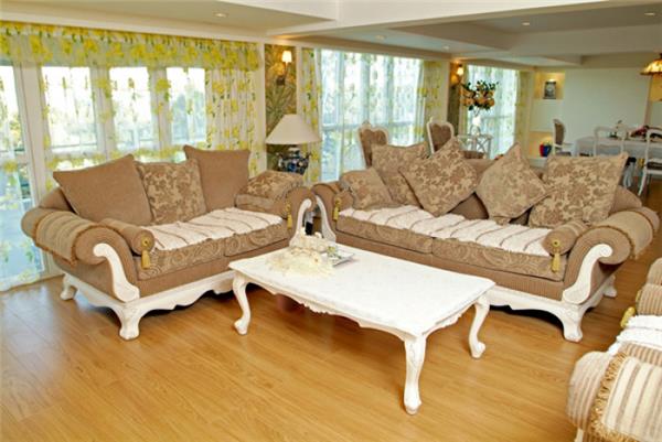 117个最舒适的创意沙发区设计案例_411039