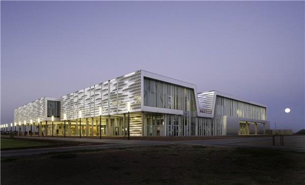 亚利桑那州西部学院社区建筑与科学+农业中心-建筑设计_416159