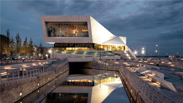 英国利物浦国家博物馆#(3XN)#(FosterPartners)#(TrahanArchitects)#(ZhenggongFeng)#(北京翰时国际建筑设计咨询有限公司)#(博物馆展览)#(公共建筑设计案例)#(建筑立面整治)#(历史文化博物馆)#(文化建筑)#(文化建筑设计案例)#(乡村博物馆)#(许李严)#(展览建筑设计案例)#(博物馆)#(博物馆建筑设计案例)#(博物馆设计)#(国家博物馆)#(国外博物馆)#(建筑设计)#(历史博物馆)#(青铜纹理)#(文化设施)#(展览空间设计)