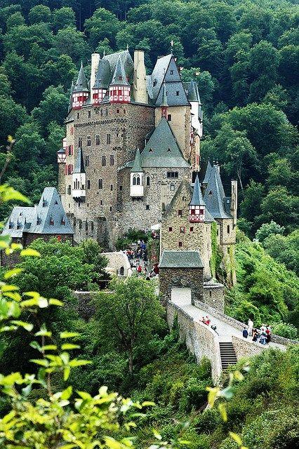 Castle Burg Eltz_419383