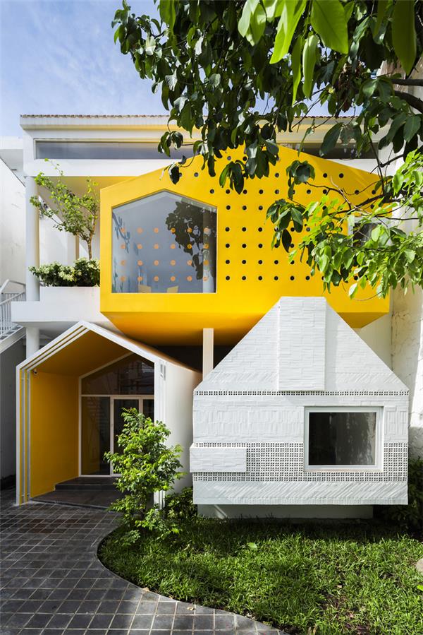 Chuon Chuon Kim Kindergarten / KIENTRUC O