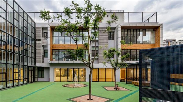 淘乐思CBD幼儿园改造设计-蓝院子，中国 / 在场建筑-建筑设计_420094