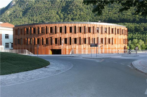Jesenice行政中心 / Studio Kalamar-建筑设计_427062