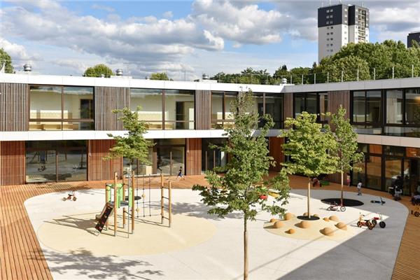 教学楼与楼之间的景观#(大学景观设计)#(大学景观设计案例)#(大学校园)#(大学校园广场设计)#(大学校园里的小广场)#(方形景观)#(高校广场)#(高校景观设计)#(广场设计)#(户外学习交流)#(户外坐椅)#(教学楼前广场)#(景观规划)#(楼前景观)#(设计)#(图书馆广场)#(校园)#(校园公园)#(校园广场)#(校园广场平面图)#(校园规划案例)#(校园景观学习交流)#(校园景观园)#(校园开放空间)#(校园入口广场景观)#(校园设计)#(校园图书馆广场)#(校园休息)#(校园园林景观案例)#(校园园林设计)#(校园中庭)#(校园座椅)#(学校架空层)#(学校空间)#(学校喷泉)#(学校中庭设计)#(中庭)#(中庭景观)#(大学)#(大学广场)#(大学教学楼空地景观)#(大学景观)#(大学景观案例分析)#(大学喷泉)#(大学校园广场设计案例)#(大学校园景观)#(大学校园景观设计案例分析)#(方形广场)#(风景)#(高中校园景观设计)#(广场)#(国外校园景观设计)#(国外休闲广场)#(户外座椅)#(架空层)#(教学楼广场)#(教学楼前)#(教学楼前景观)#(景观)#(景观设计)#(景色)#(室外学习交流)#(椭圆广场景观)#(椭圆景观)#(椭圆形广场景观)#(校园风景)#(校园高差)#(校园公共空间)#(校园公共绿地)#(校园广场景观案例)#(校园广场设计)#(校园广场意向图)#(校园规划)#(校园架空层)#(校园景观)#(校园景观案例)#(校园景观设计)#(校园景观装置)#(校园喷泉)#(校园小场地景观)#(校园小型广场)#(校园休闲区域)#(校园中庭景观设计)#(休息广场)#(休闲广场)#(休闲广场案例)#(学习交流校园景观)#(学校)#(学校绿化)#(学校绿化园林设计)#(学校中庭)#(园林设计)#(中庭设计)