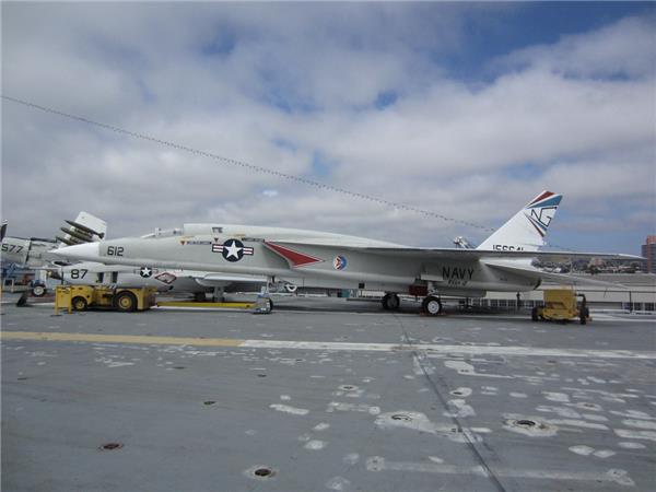 A-5攻击机（绰号：“民团团员” Vigilante）#(A3J)#(A5Attackaircraft)#(A5攻击机)#(NorthAmericanA5Vigilante)#(Vigilante)#(北美航空)#(飞机)#(攻击机)#(舰载机)#(军事武器)#(美国北美航空公司)#(美国攻击机)#(美国海军)#(美国海军一型全天候重型舰载攻击机)#(美国海军最大最重的超音速舰载机之一)#(民团团员)#(双发喷射机)#(战机)#(侦察机)