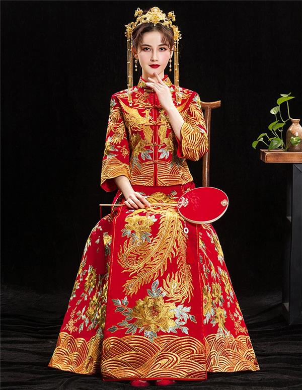 蔡梦琪中式婚纱结婚礼服古装嫁衣凤冠霞帔出阁服秀禾