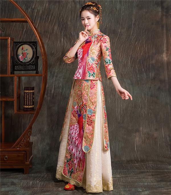 蔡梦琪中式婚纱结婚礼服古装嫁衣凤冠霞帔出阁服秀禾