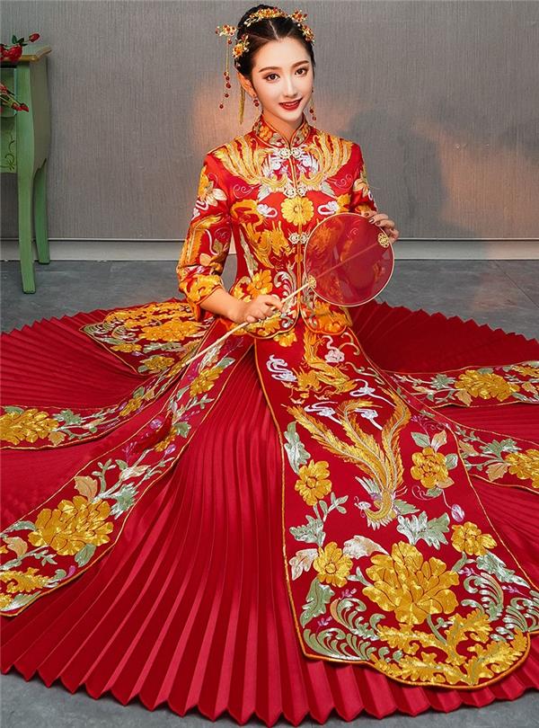 蔡梦琪中式婚纱结婚礼服古装嫁衣凤冠霞帔出阁服秀禾