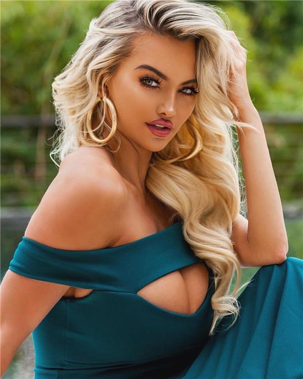 Lindsey Pelas#(健身)#(美女)#(模特)#(LindseyPelas)#(好身材)#(女神)