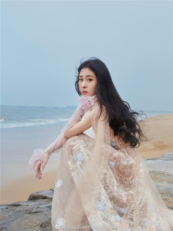 张碧晨婚纱造型照片_婚纱摄影图片