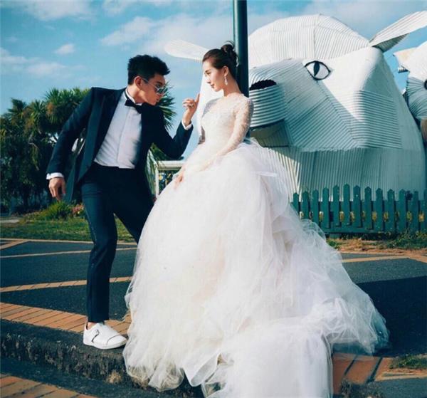 婚纱礼服,男明星,男明星西装,男明星婚纱照,男明星礼服,吴奇隆结婚照
