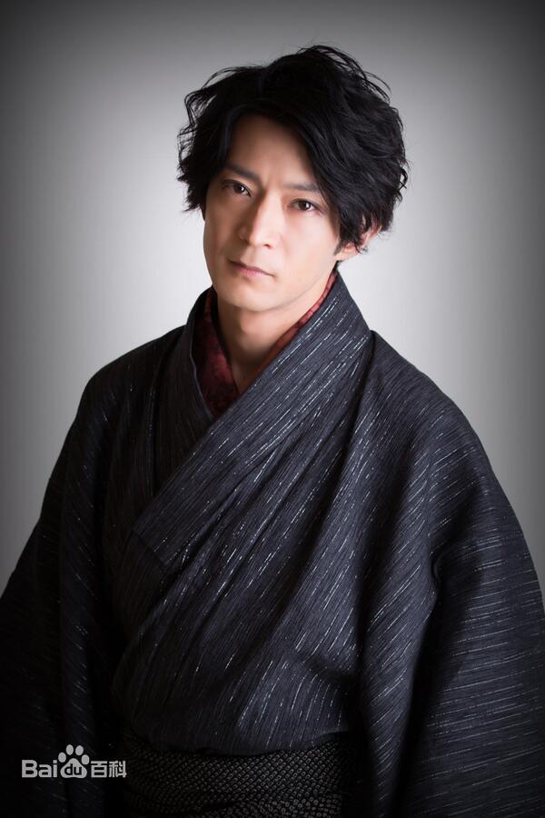 津田健次郎婚纱照片_婚纱摄影