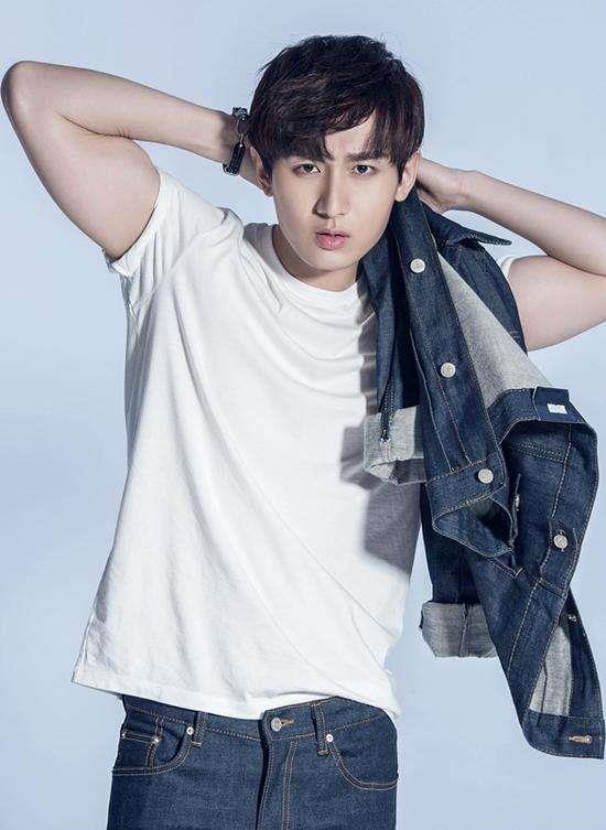 婚纱礼服,男明星,男明星西装,男明星婚纱照,男明星礼服,成毅结婚照