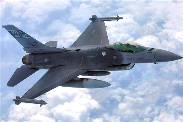 f16战斗机
