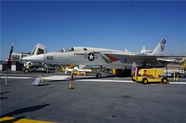 A-5攻击机（绰号：“民团团员” Vigilante）#(A3J)#(A5Attackaircraft)#(A5攻击机)#(NorthAmericanA5Vigilante)#(Vigilante)#(北美航空)#(飞机)#(攻击机)#(舰载机)#(军事武器)#(美国北美航空公司)#(美国攻击机)#(美国海军)#(美国海军一型全天候重型舰载攻击机)#(美国海军最大最重的超音速舰载机之一)#(民团团员)#(双发喷射机)#(战机)#(侦察机)