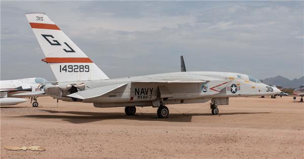 A-5攻击机（绰号：“民团团员” Vigilante）#(A3J)#(A5Attackaircraft)#(A5攻击机)#(NorthAmericanA5Vigilante)#(Vigilante)#(北美航空)#(飞机)#(攻击机)#(舰载机)#(军事武器)#(美国北美航空公司)#(美国攻击机)#(美国海军)#(美国海军一型全天候重型舰载攻击机)#(美国海军最大最重的超音速舰载机之一)#(民团团员)#(双发喷射机)#(战机)#(侦察机)