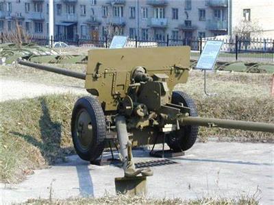 M1943 (ZiS-2)57毫米反坦克炮