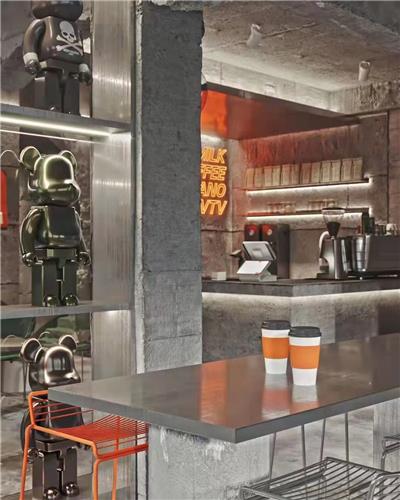 破旧奶茶店