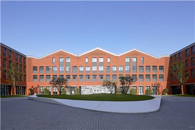 北京外国语大学附属杭州橄榄树学校 | 言川建筑