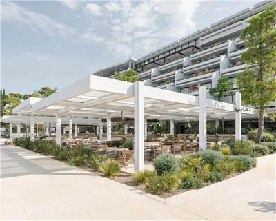 雅典海滨酒店下的餐厅与酒吧 | Helios restaurant