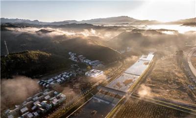 长城脚下坐望山 · 花时间研究所