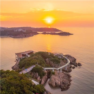 浙江宁波松兰山旅游度假区玻璃栈道景观设计 / 上海赤地设计事务所