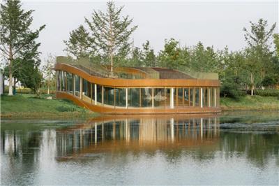 嘉兴银杏天鹅湖湖畔剧场 / 禾下建筑社#(CCDI悉地国际)#(CloudsArchitectureOffice)#(goa大象设计)#(HenningLarsen)#(MAD)#(PaulAndreuArchitecte)#(RONALDLUPARTNERS)#(Snohetta)#(StevenChiltonArchitects)#(THAD清华建筑设计院)#(ToyoIto)#(tvsdesign)#(安藤忠雄)#(北京日清建筑设计有限公司)#(表演艺术中心)#(滨水剧场)#(城市广场设计)#(崔愷)#(大戏院)#(多功能厅)#(仿生空间)#(概念剧场)#(歌剧院)#(公共场所)#(公共建筑设计案例)#(户外剧场)#(景观装置设计)#(竞赛方案)#(酒吧)#(旧建改造)#(剧院)#(剧院设计)#(咖啡厅)#(老旧建筑改造)#(老旧建筑更新)#(礼堂)#(礼堂设计)#(临水建筑)#(临水剧场)#(露天舞台)#(铝合金幕墙)#(铝金属外立面建筑设计)#(铝金属外墙建筑设计案例)#(模块化建筑)#(模块化音乐厅)#(日清设计)#(山地建筑设计)#(商业建筑设计)#(商业综合体建筑设计)#(上海杜兹建筑设计有限公司DUTStudio)#(市民公园)#(太湖)#(同济大学建筑设计研究院集团有限公司)#(同济设计集团)#(图书馆8000平方米)#(图书馆案例)#(图书馆平面)#(图书馆平面设计)#(图书馆室内设计)#(文化建筑)#(文化建筑设计案例)#(文化建筑效果图)#(文艺)#(无锡)#(现代图书馆立面)#(新疆建筑)#(休闲娱乐)#(演播建筑设计)#(艺术建筑设计)#(艺术空间)#(异形建筑)#(音乐厅)#(影剧院)#(芝作室LUKSTUDIO)#(中国国家大剧院)#(中国建筑西北设计研究院有限公司)#(重庆博蓝建筑设计有限公司)#(BIAD)#(DnA_DesignandArchitecture)#(OPEN建筑事务所)#(ReveryArchitecture)#(RLP)#(UNStudio)#(北京市建筑设计研究院有限公司)#(本土设计研究中心)#(餐厅)#(餐饮建筑设计)#(城市更新)#(城市名片)#(大剧院)#(大剧院建筑设计案例)#(覆土建筑设计)#(公共建筑)#(公共建筑竞赛方案)#(公共建筑设计)#(公园景观设计)#(观演类建筑)#(观影类建筑)#(广东)#(航海级铝管)#(禾下建筑社)#(户外演出台)#(花瓣形)#(花瓣形建筑)#(建筑综合体)#(景观小品)#(剧场)#(剧场建筑设计案例)#(剧场空间)#(剧场设计概念)#(剧场效果图)#(剧院建筑设计)#(剧院建筑设计案例)#(老旧建筑改造更新)#(乐土设计)#(露天剧场)#(露天剧场设计)#(曲线)#(上海天华建筑设计有限公司)#(深圳市建筑设计研究总院有限公司)#(诗之礼堂)#(室内设计)#(室外)#(室外剧场)#(室外看台)#(室外演出)#(室外影院)#(同济设计TJAD)#(图书馆)#(图书馆案例分析)#(图书馆大厅)#(图书馆建筑)#(图书馆平面图)#(图书馆设计)#(文化公园设计)#(文化建筑设计)#(文化设施)#(文化艺术中心)#(文旅项目)#(舞台)#(小剧场)#(效果图)#(虚实)#(演播建筑设计案例)#(杨丽萍)#(艺术)#(艺术中心)#(艺术装置设计)#(音乐厅平面)#(音乐厅剖面)#(浙江大学建筑设计研究院)#(朱小地工作室)#(竹)#(筑境设计)