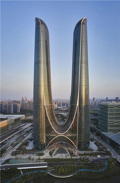 杭州世纪中心双子塔（杭州之门）/ 华东建筑设计研究院有限公司联合体
