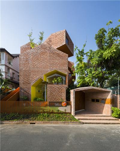 越南‘乐高式’砖砌幼儿园 Chuon Chuon Kim 2
