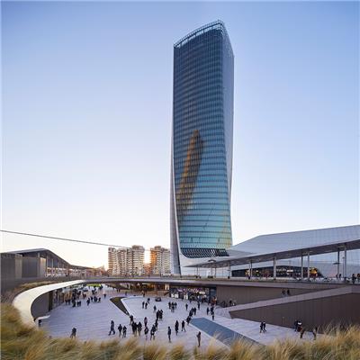 米兰CityLife商业区正式开幕 / Zaha Hadid Architects