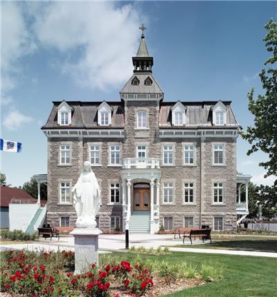 加拿大圣罗德Achigan市政大厅