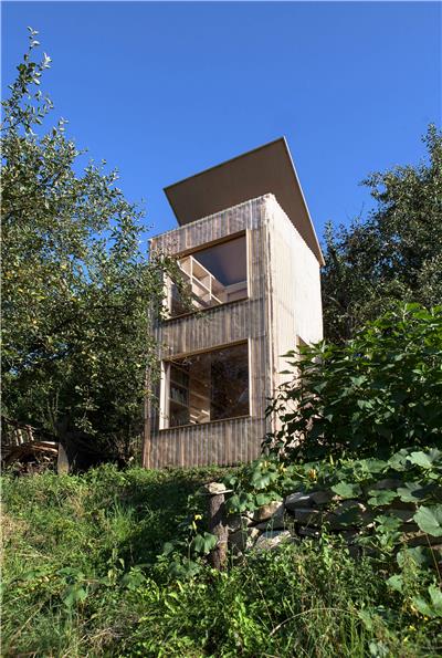 Garden library / Mjolk architekti