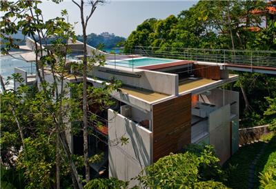 Ubatuba住宅，巴西 / spbr arquitetos