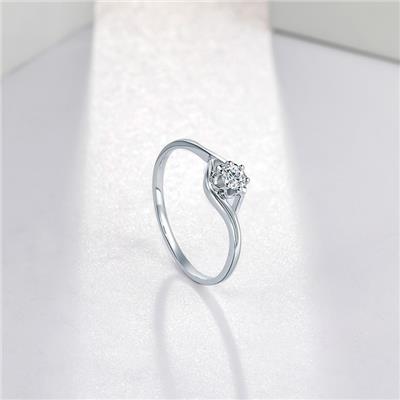 周六福 珠宝18K金钻石戒指花型扭臂女款钻戒 璀璨KGDB021089