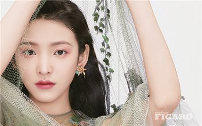 MadameFigaro  X  章若楠