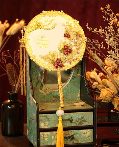 中式婚礼手工团扇